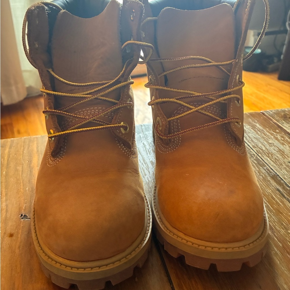Timberland Tan Leather Work Boots - Picture 2 of 5